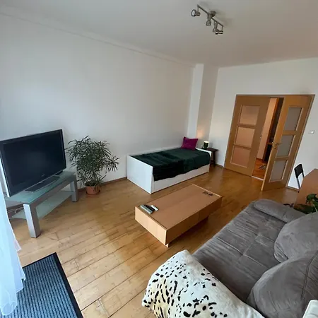 2br Near Nivy & Center דירה *